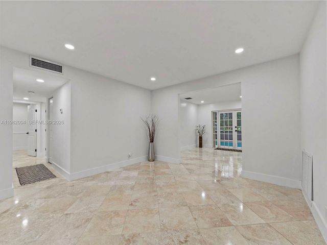 3130 NW 67th Ct, Fort Lauderdale, FL 33309