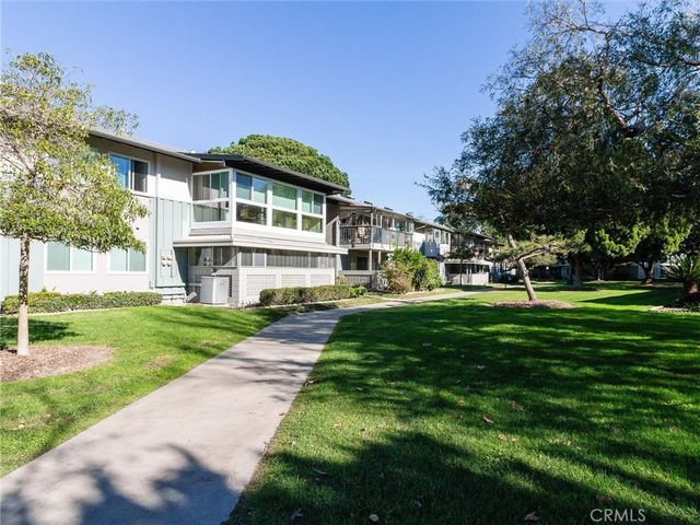 13360 Del Monte Drive 2-B, Seal Beach, CA 90740