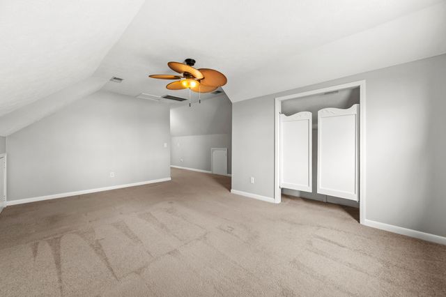 300A Governor Hall Rd, Castalian Springs, TN 37031