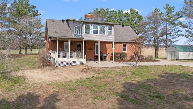 300A Governor Hall Rd, Castalian Springs, TN 37031