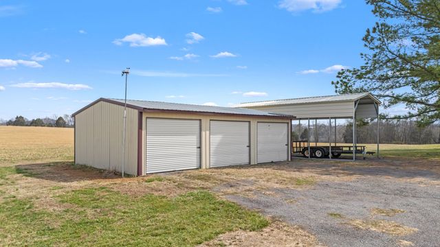 300A Governor Hall Rd, Castalian Springs, TN 37031