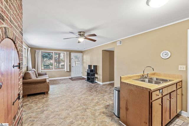 348 Peninsula Drive, Anderson, SC 29626