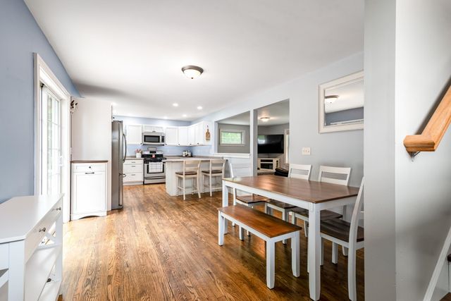 94 High Meadows Drive, Deerfield, NH 03037