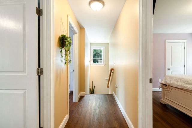 94 High Meadows Drive, Deerfield, NH 03037