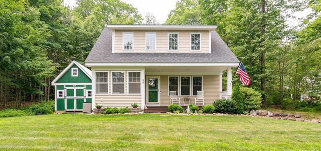 94 High Meadows Drive, Deerfield, NH 03037