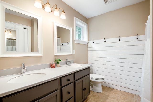 94 High Meadows Drive, Deerfield, NH 03037