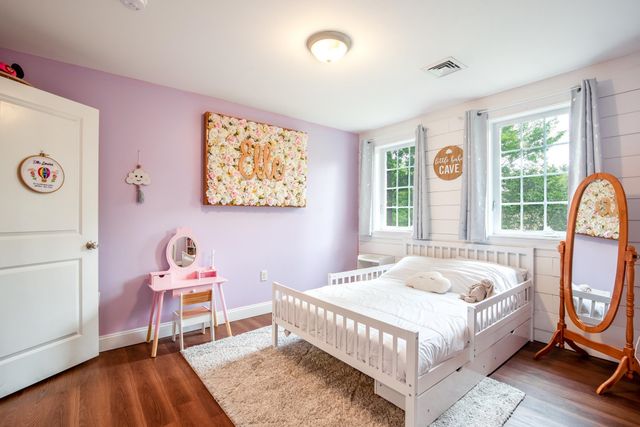 94 High Meadows Drive, Deerfield, NH 03037