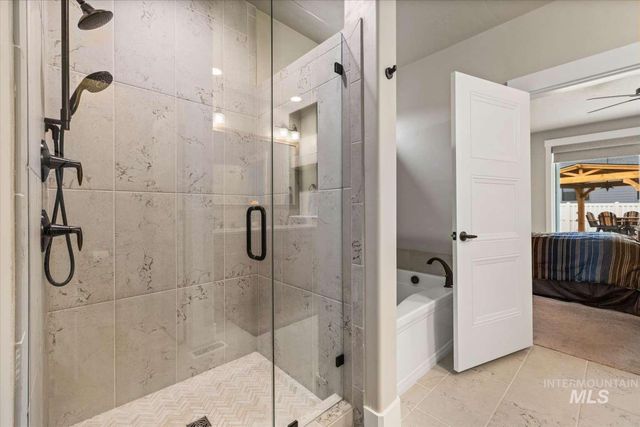 1062 W Six Shooter St, Middleton, ID 83644