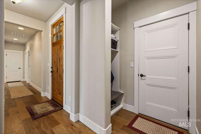 1062 W Six Shooter St, Middleton, ID 83644