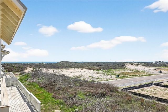 761 Silverleaf St, Port Aransas, TX 78373