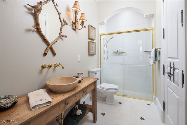 3351 Creekview DR, Bonita Springs, FL 34134