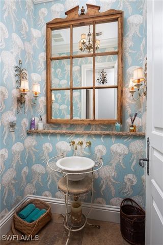 3351 Creekview DR, Bonita Springs, FL 34134