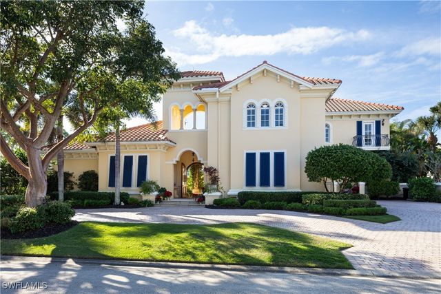 3351 Creekview DR, Bonita Springs, FL 34134