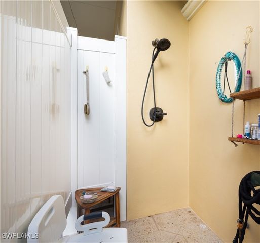 3351 Creekview DR, Bonita Springs, FL 34134