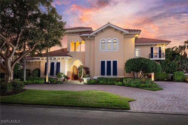 3351 Creekview DR, Bonita Springs, FL 34134