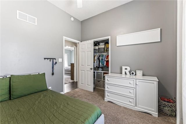 10502 N Wallace Avenue, Kansas City, MO 64157