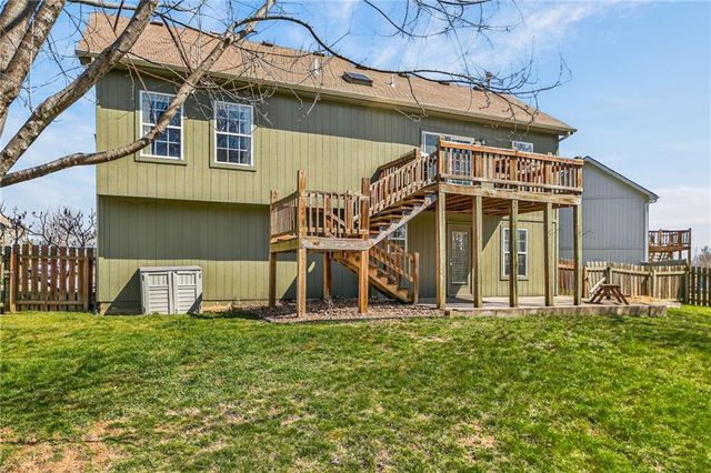 10502 N Wallace Avenue, Kansas City, MO 64157