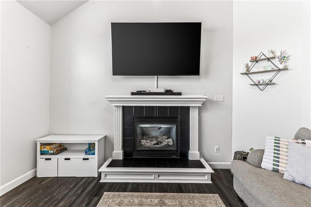 10502 N Wallace Avenue, Kansas City, MO 64157