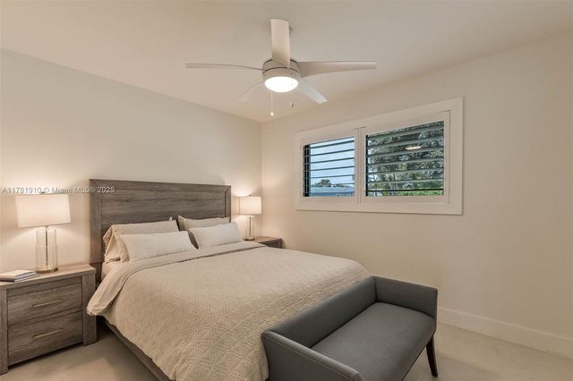 8360 SW 148th Dr, Palmetto Bay, FL 33158