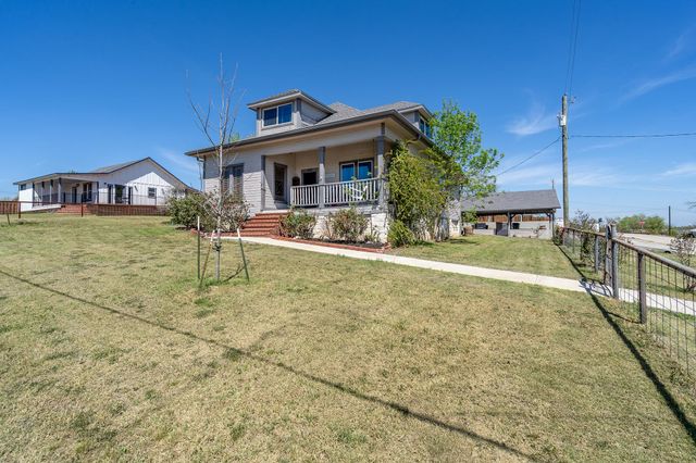 300 Herrin ST, Coupland, TX 78615