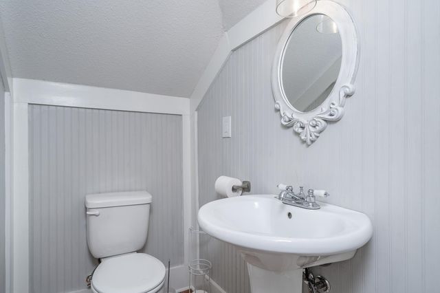 300 Herrin ST, Coupland, TX 78615