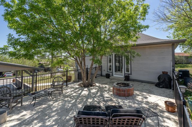 300 Herrin ST, Coupland, TX 78615