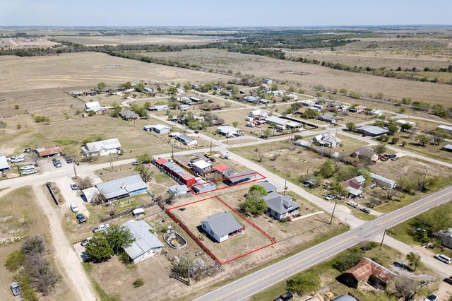 300 Herrin ST, Coupland, TX 78615