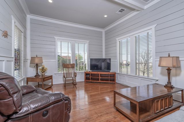 300 Herrin ST, Coupland, TX 78615