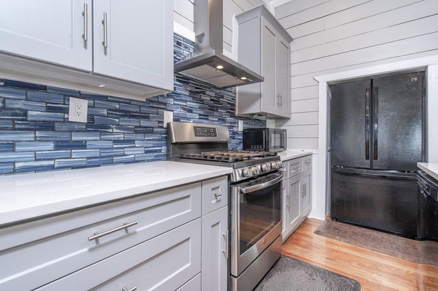 300 Herrin ST, Coupland, TX 78615