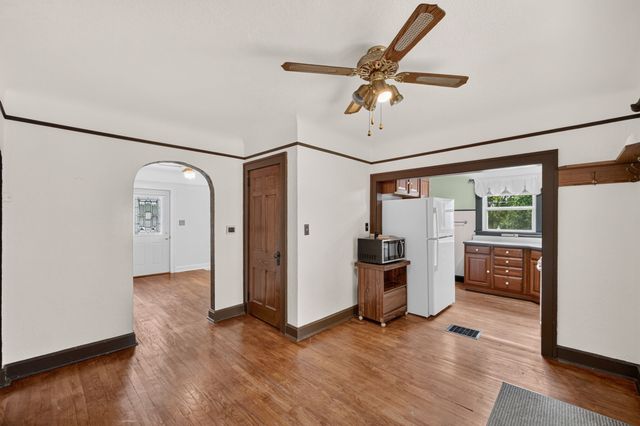 1006 Johnson Street, Des Moines, IA 50315