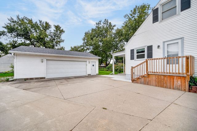 1006 Johnson Street, Des Moines, IA 50315