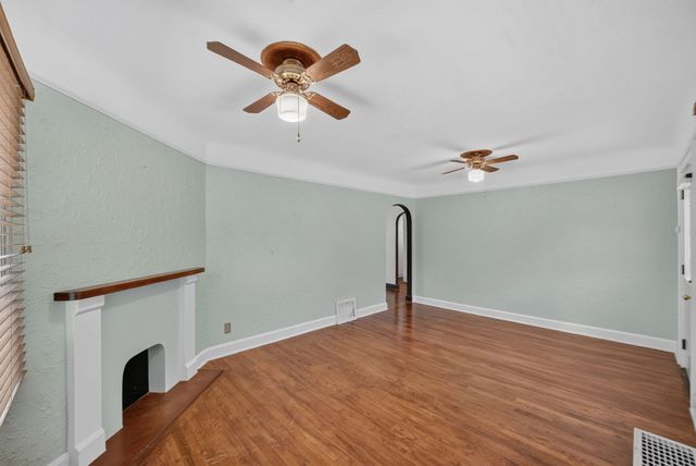 1006 Johnson Street, Des Moines, IA 50315
