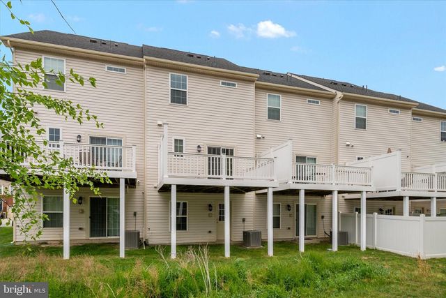 8339 DAYDREAM CRES, Pasadena, MD 21122