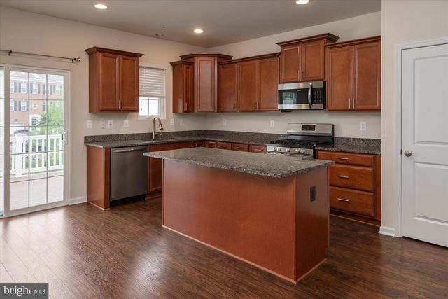 8339 DAYDREAM CRES, Pasadena, MD 21122