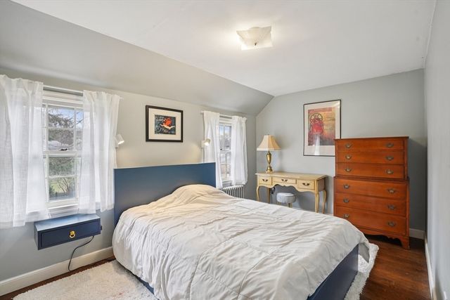 2 Saxon Rd, Worcester, MA 01602