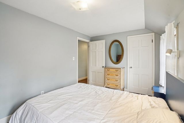 2 Saxon Rd, Worcester, MA 01602