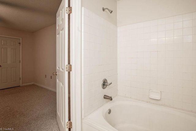 2680 Ingleside Drive 2B, High Point, NC 27265