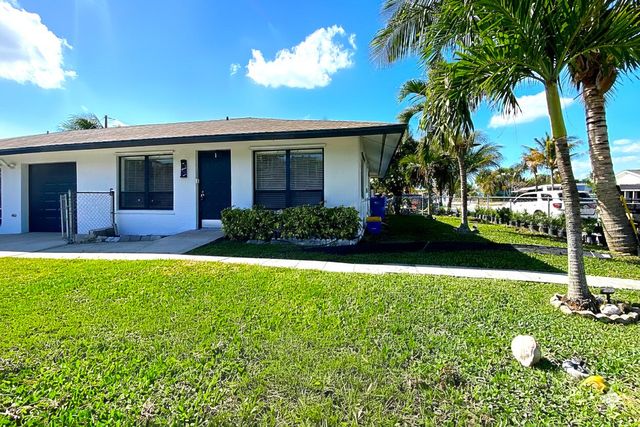 835 Andrew Redding Road 1, Lantana, FL 33462