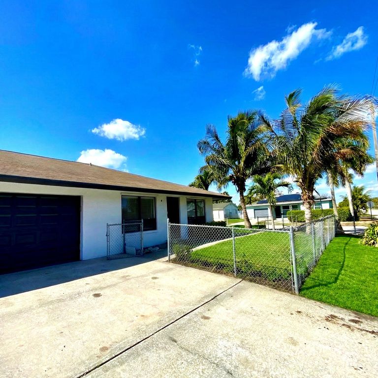 835 Andrew Redding Road 1, Lantana, FL 33462