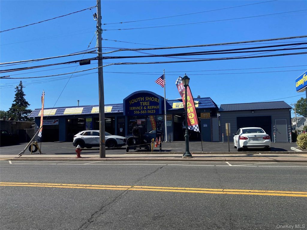 176 N Central Avenue, Valley Stream, NY 11580