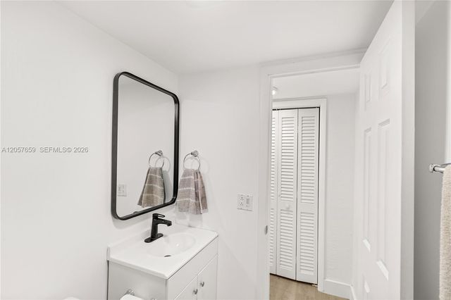 1650 S Le Jeune Road 105, Coral Gables, FL 33134