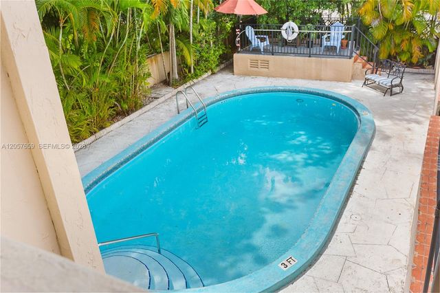 1650 S Le Jeune Road 105, Coral Gables, FL 33134