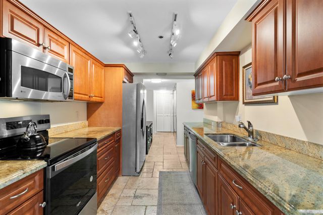 899 Jeffery Street 201, Boca Raton, FL 33487