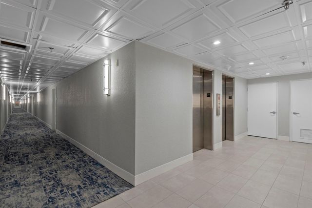 899 Jeffery Street 201, Boca Raton, FL 33487