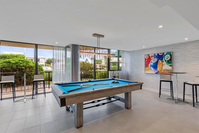 899 Jeffery Street 201, Boca Raton, FL 33487
