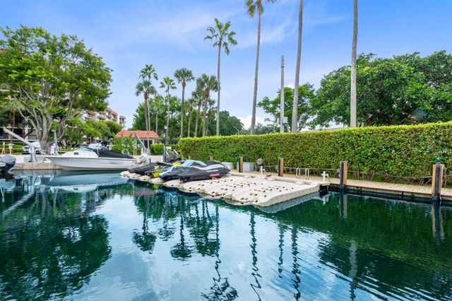 899 Jeffery Street 201, Boca Raton, FL 33487