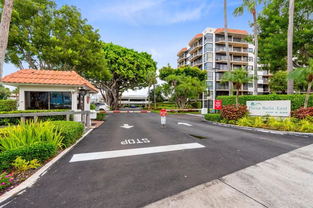 899 Jeffery Street 201, Boca Raton, FL 33487