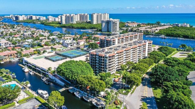 899 Jeffery Street 201, Boca Raton, FL 33487