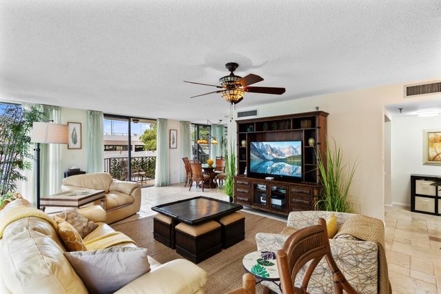 899 Jeffery Street 201, Boca Raton, FL 33487