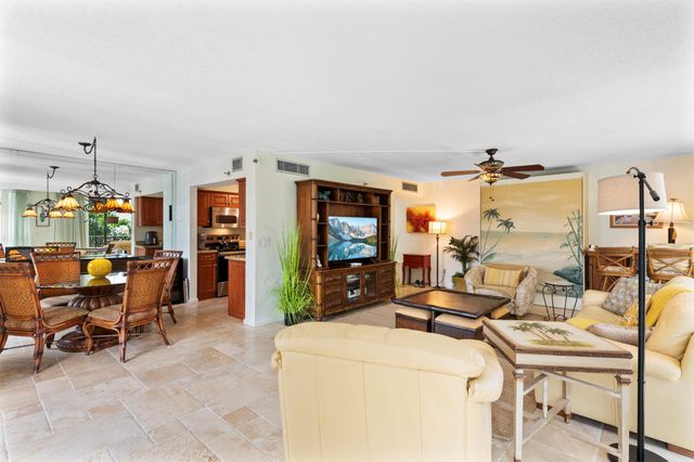 899 Jeffery Street 201, Boca Raton, FL 33487